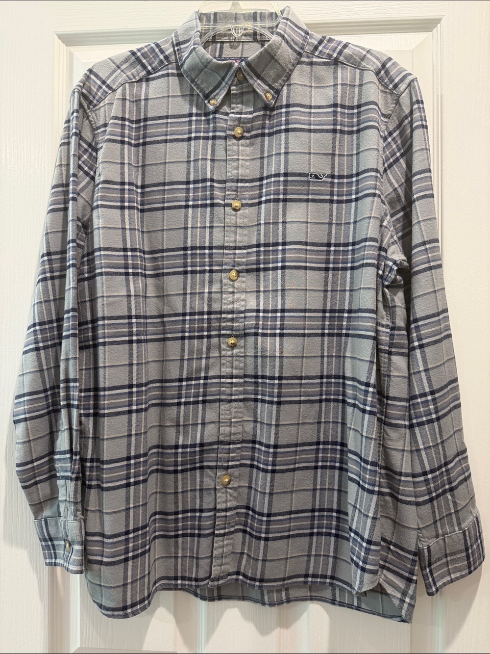 Vineyard Vines Men’s  black and grey Plaid Button-Down Shirt. Flannel.